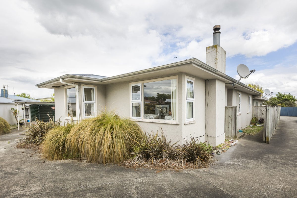 5 Stafford Place, Awapuni, Palmerston North - Carousel 2
