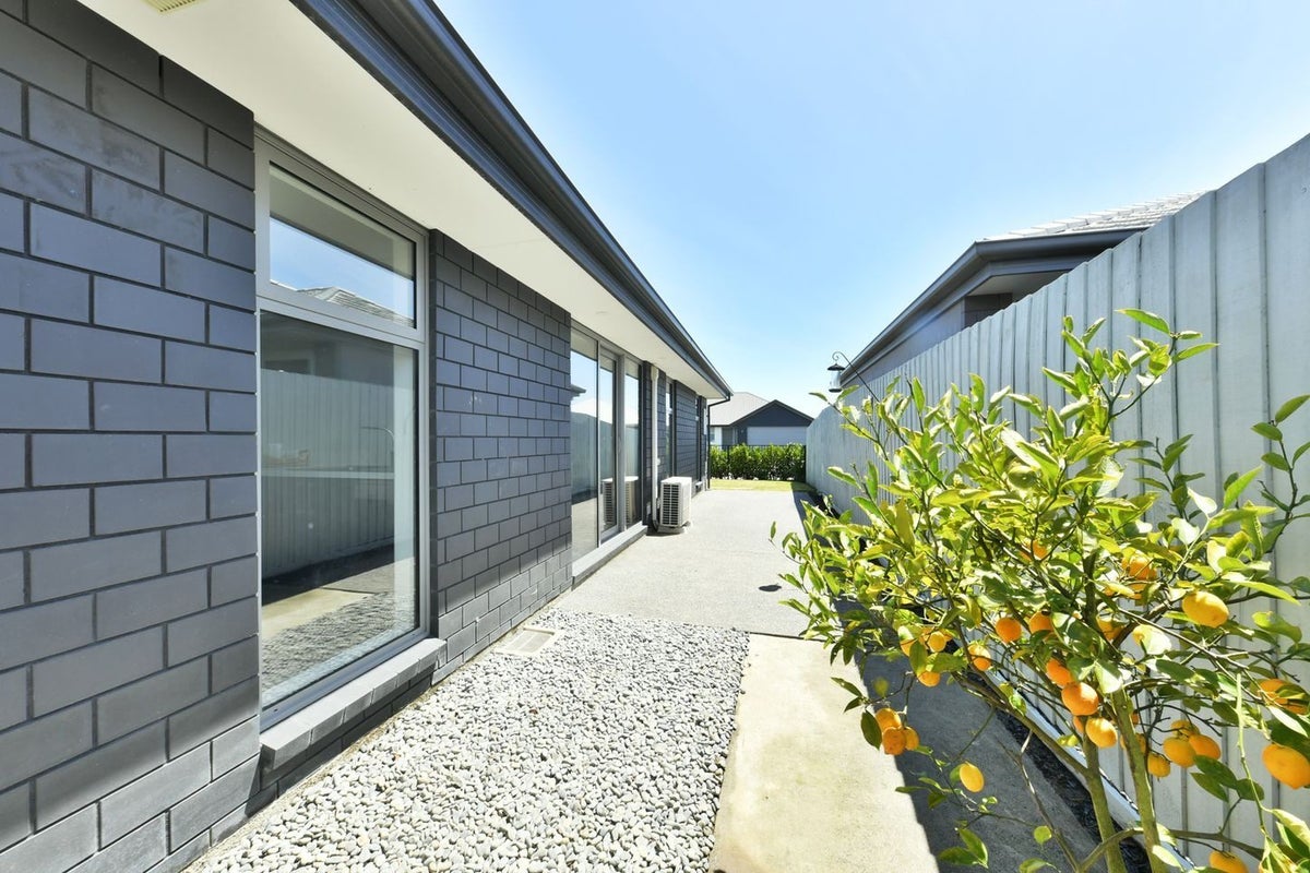 16 Contrail Street, Wigram, Christchurch - Carousel 17