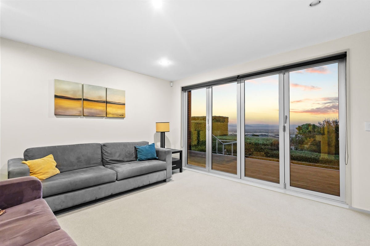 5 Craigieburn Lane, Mount Pleasant, Christchurch - Carousel 2