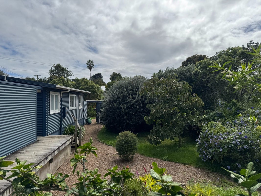 23 Manuka Road, Oneroa, Waiheke Island - Carousel 14