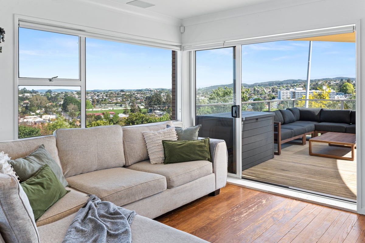 4 Oakland Avenue, Woodhill, Whangarei - Carousel 1