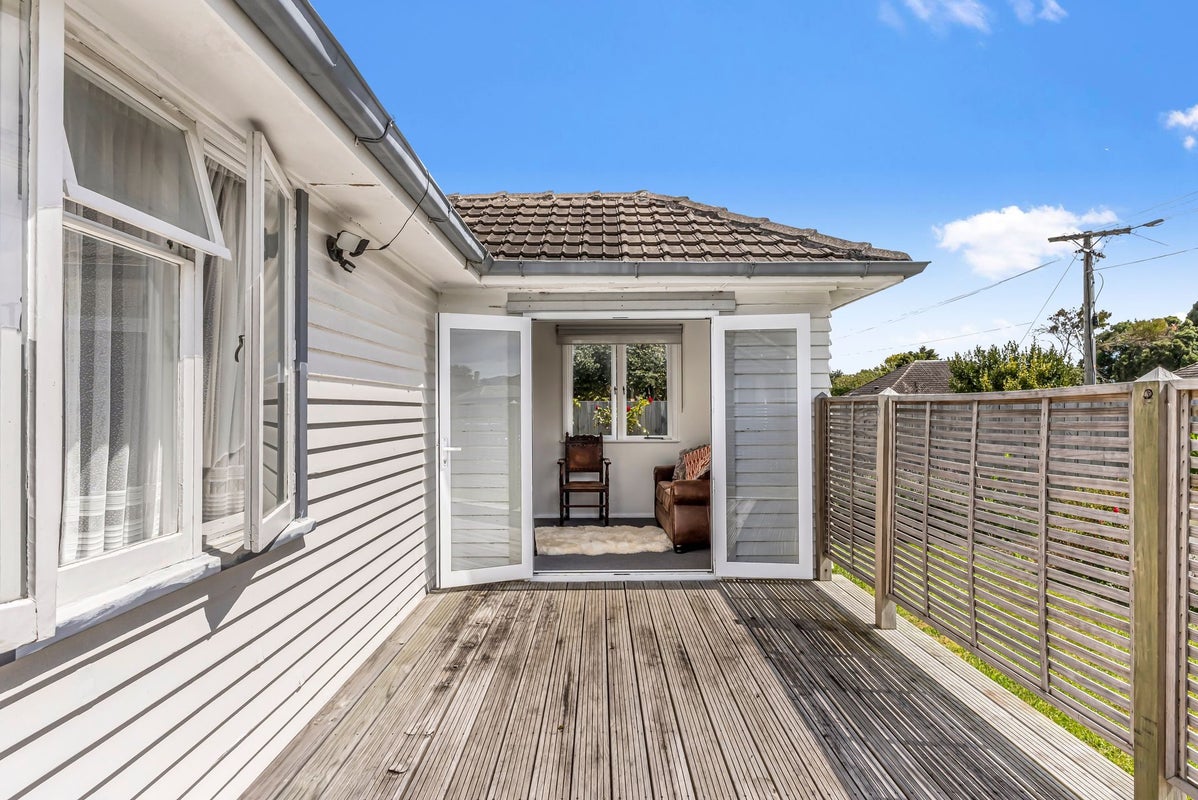 24 Churchill Crescent, Te Hapara, Gisborne - Carousel 2