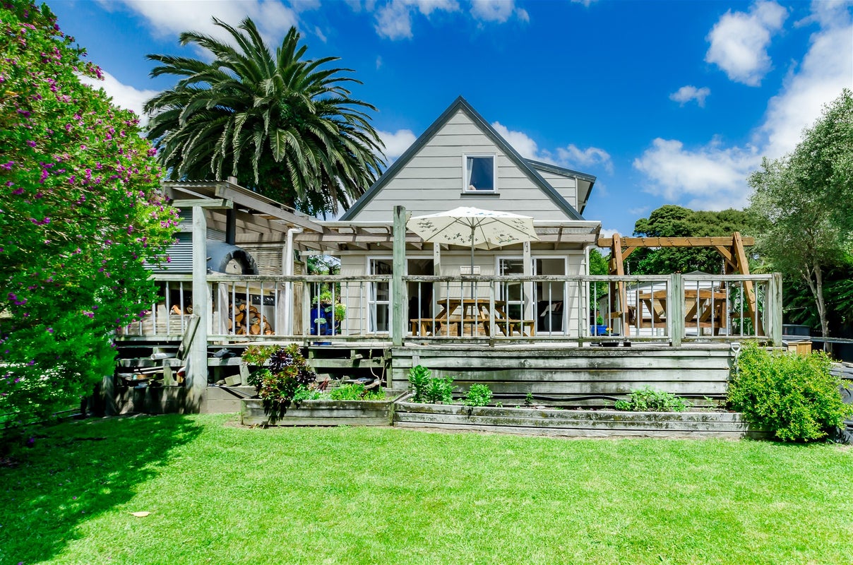 63 Matai Road, Raumati South, Paraparaumu - Carousel 16