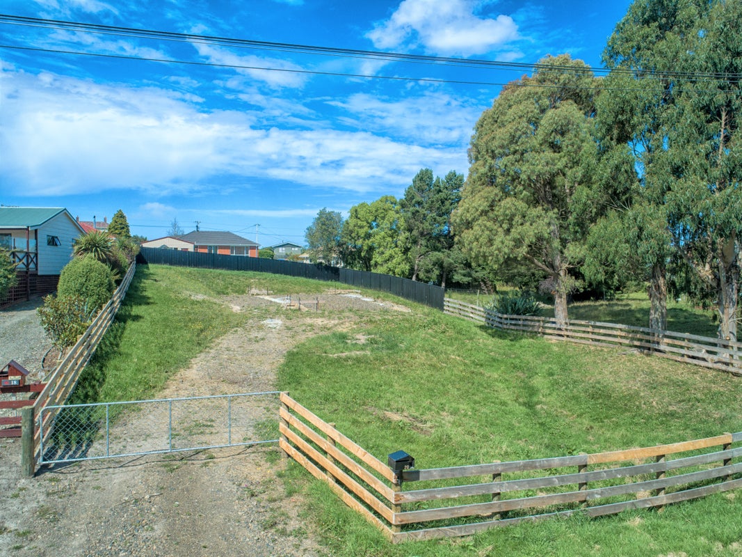 20 Henry Street, Waikouaiti, Waikouaiti - Carousel 1