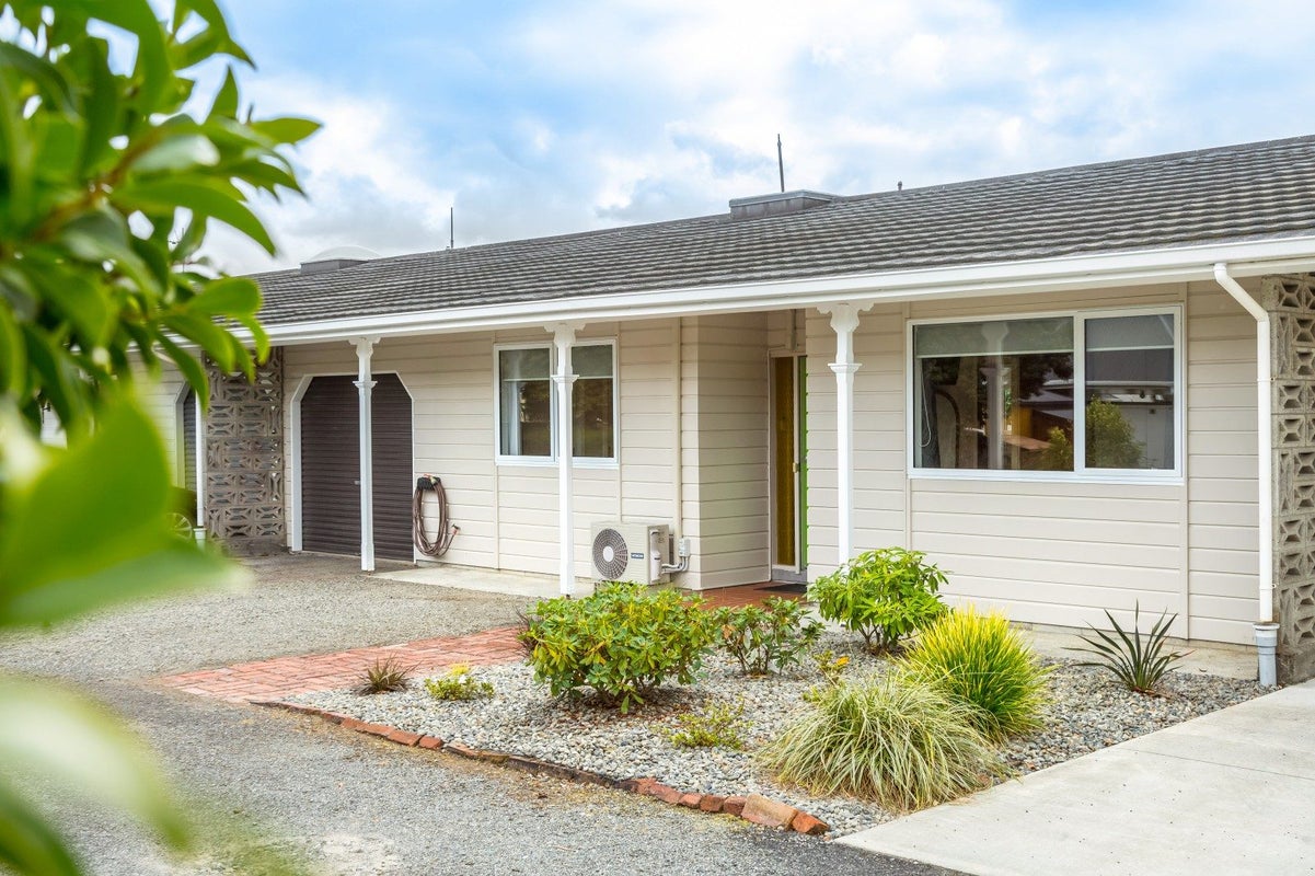 11B RIMU ST, LANSDOWNE, MASTERTON - Carousel 1