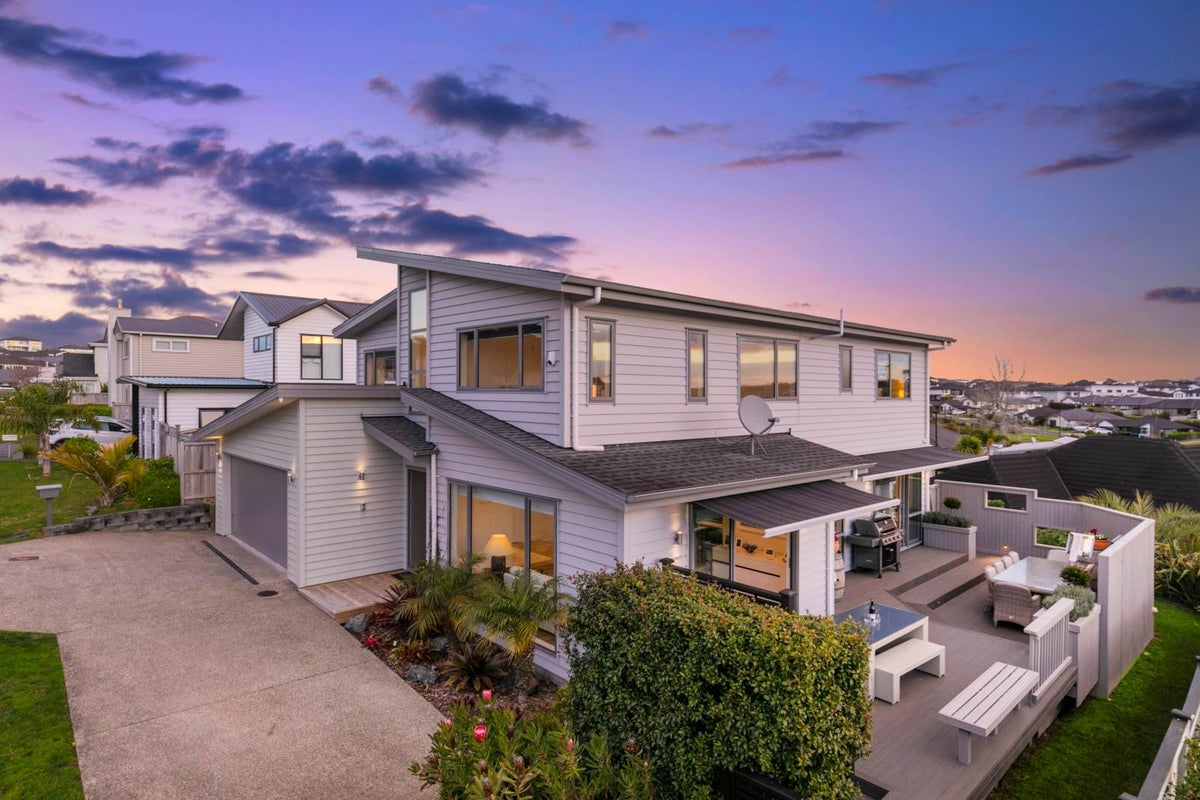4 Seafort Lane, Silverdale, Silverdale - Carousel 1