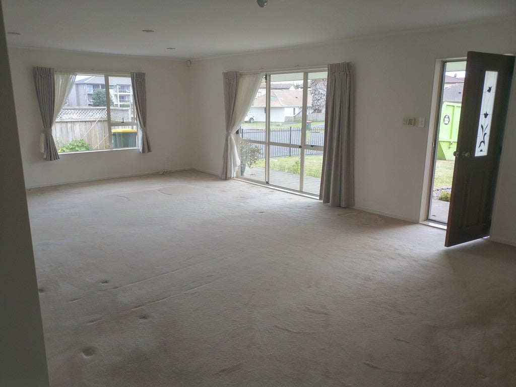 2 Mark Carter Place, Flat Bush, Auckland - Carousel 2