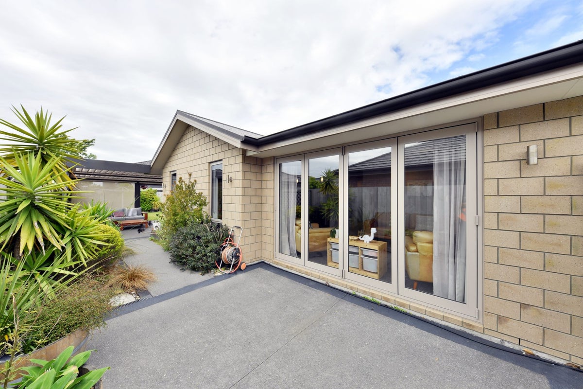38 Josephine Crescent, Aidanfield, Christchurch - Carousel 16