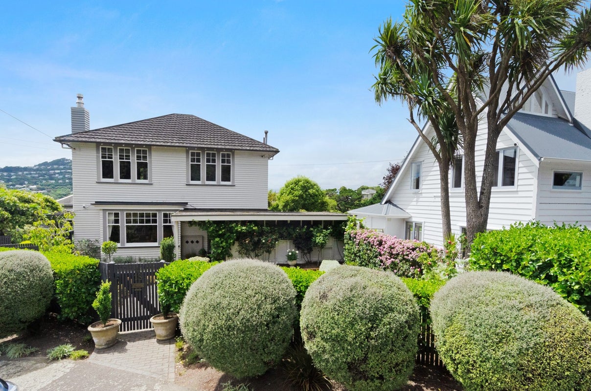 18 Homewood Crescent, Karori, Wellington - Carousel 2