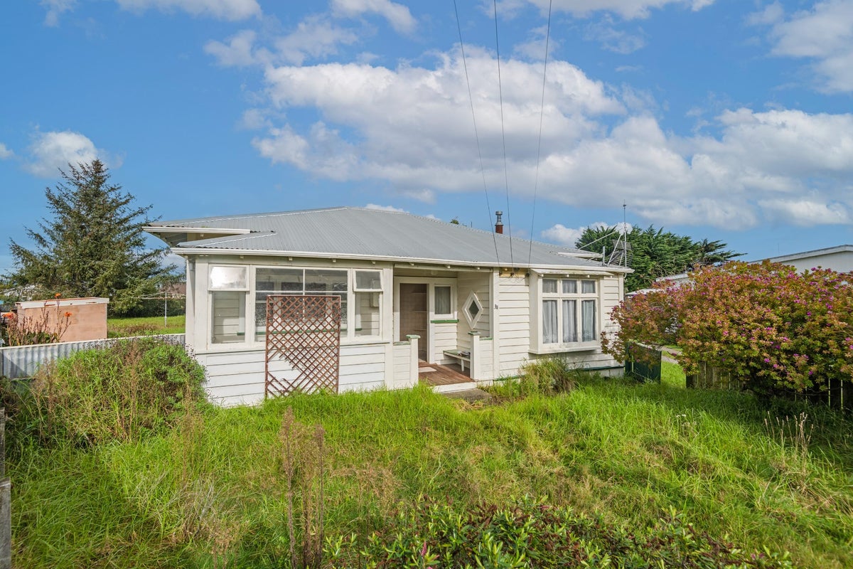 34 Pratt Avenue, Foxton Beach, Foxton - Carousel 2