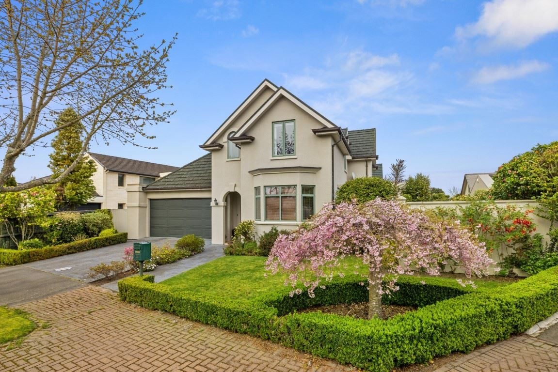 10 Matisse Place, Burnside, Christchurch - Carousel 1