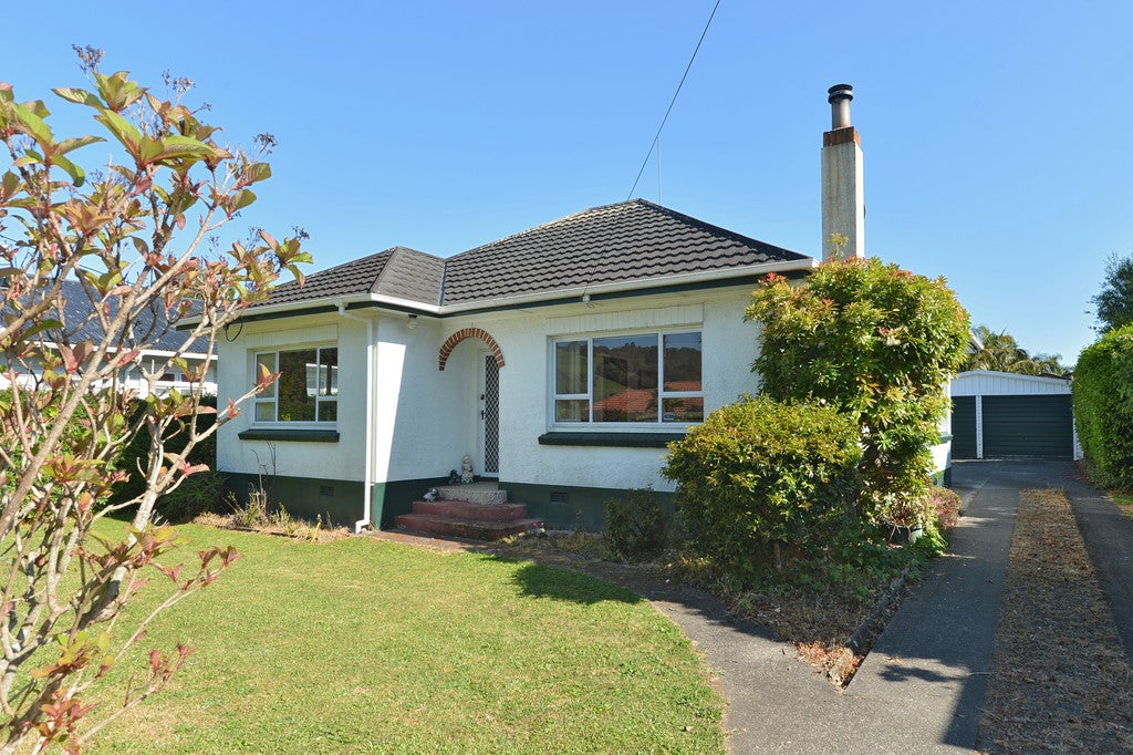 2 Douglas Street, Kensington, Whangarei - Carousel 1