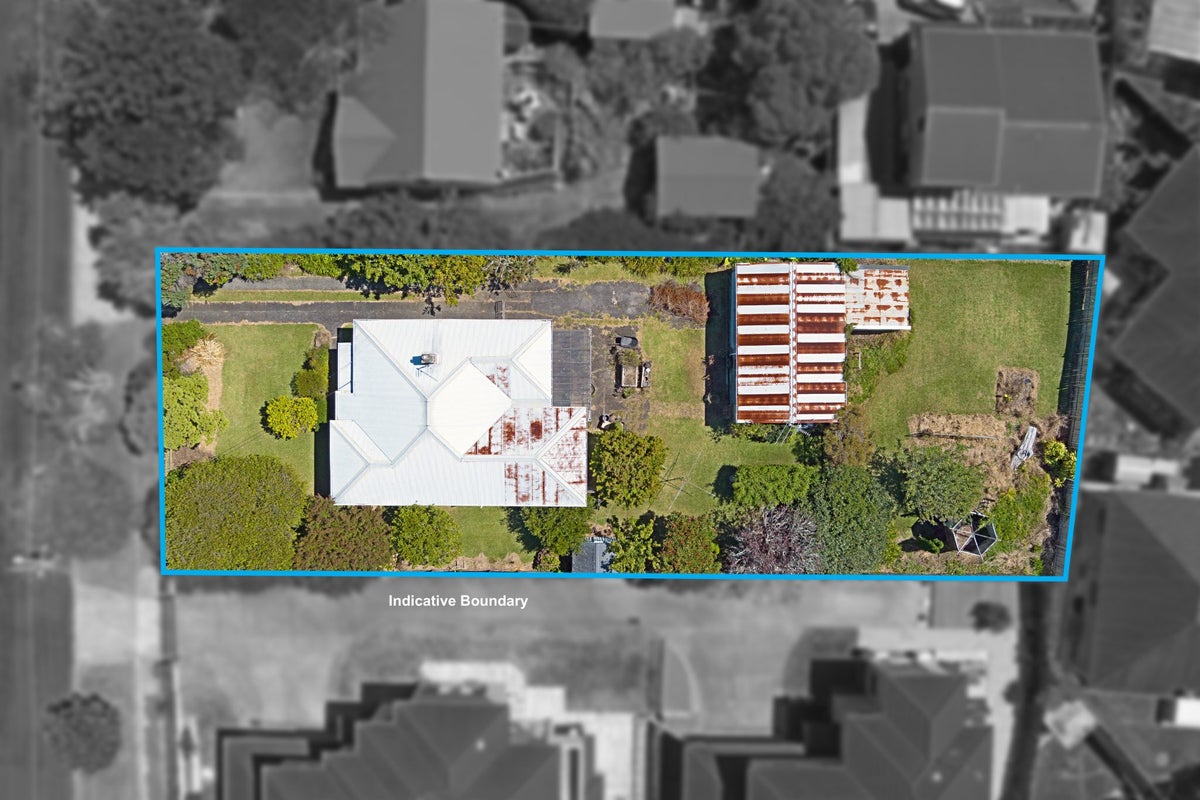19 Miro Street, New Lynn, Auckland - Carousel 1