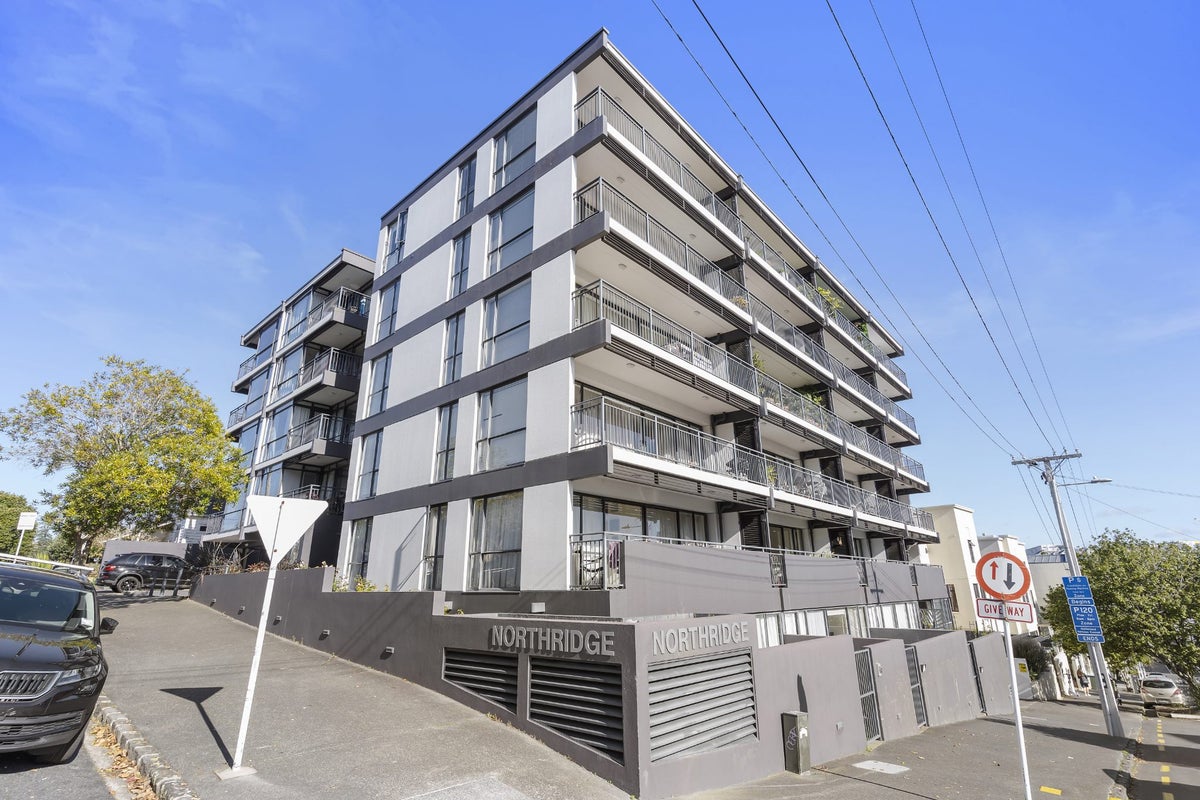 28D Stanwell Street, Parnell, Auckland - Carousel 1