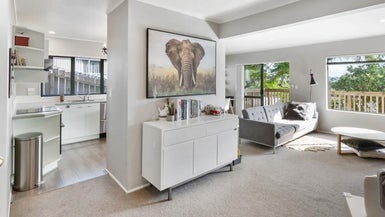 2/99 Carlisle Road, Torbay, Auckland - Carousel 1