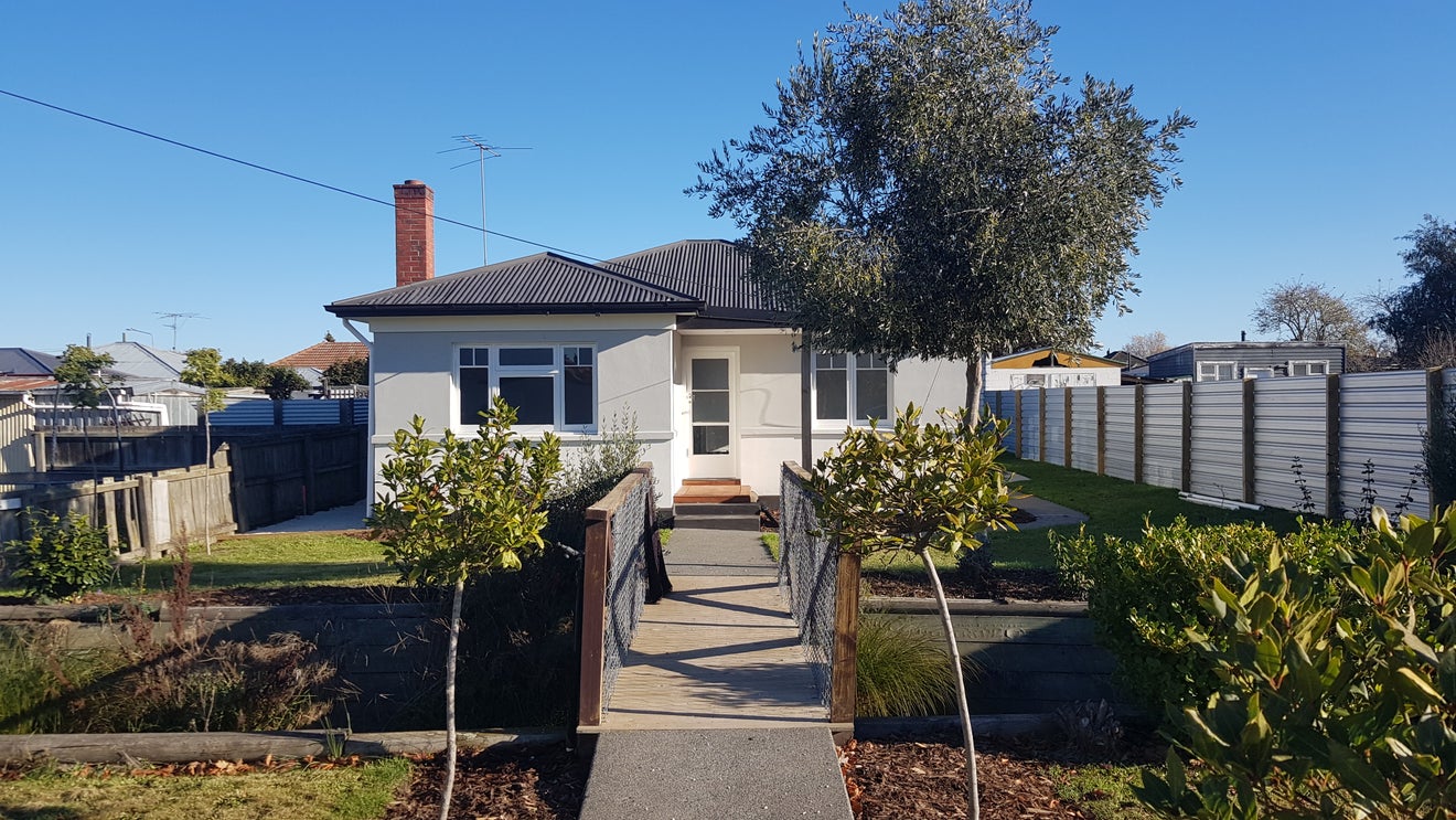 27 Brucefield Avenue, Netherby, Ashburton - Carousel 2