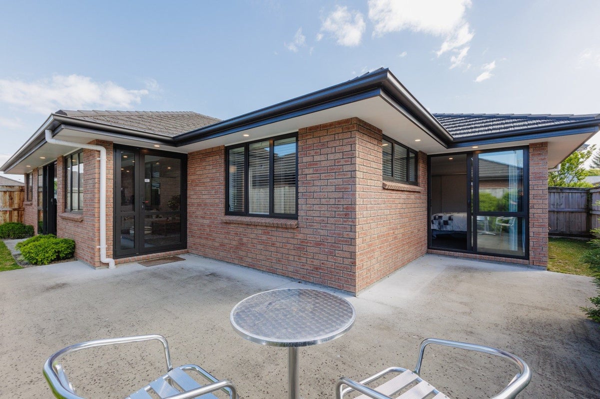 6 Arena Court, Palmerston North, Palmerston North - Carousel 12