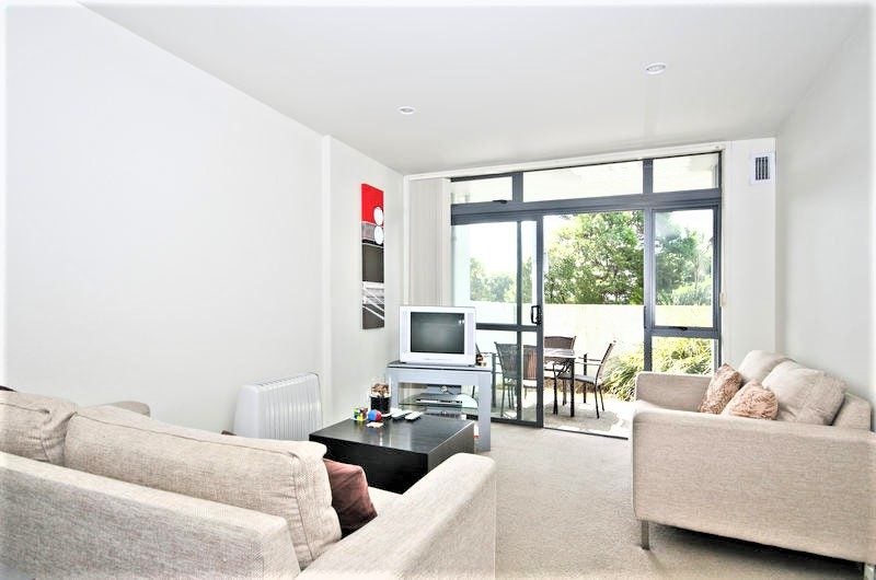 2H/6 Piwakawaka Street, Eden Terrace, Auckland - Carousel 2