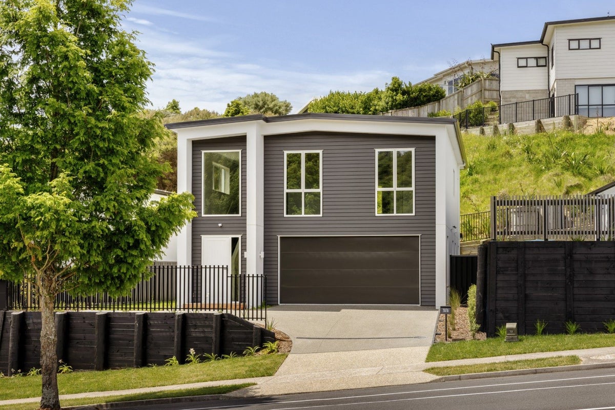 307A Lakes Boulevard, Pyes Pa, Tauranga - Carousel 1