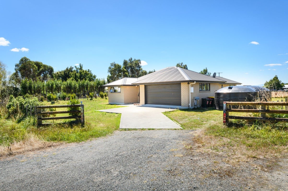 71 Williams Road, Tokomaru, Palmerston North - Carousel 2