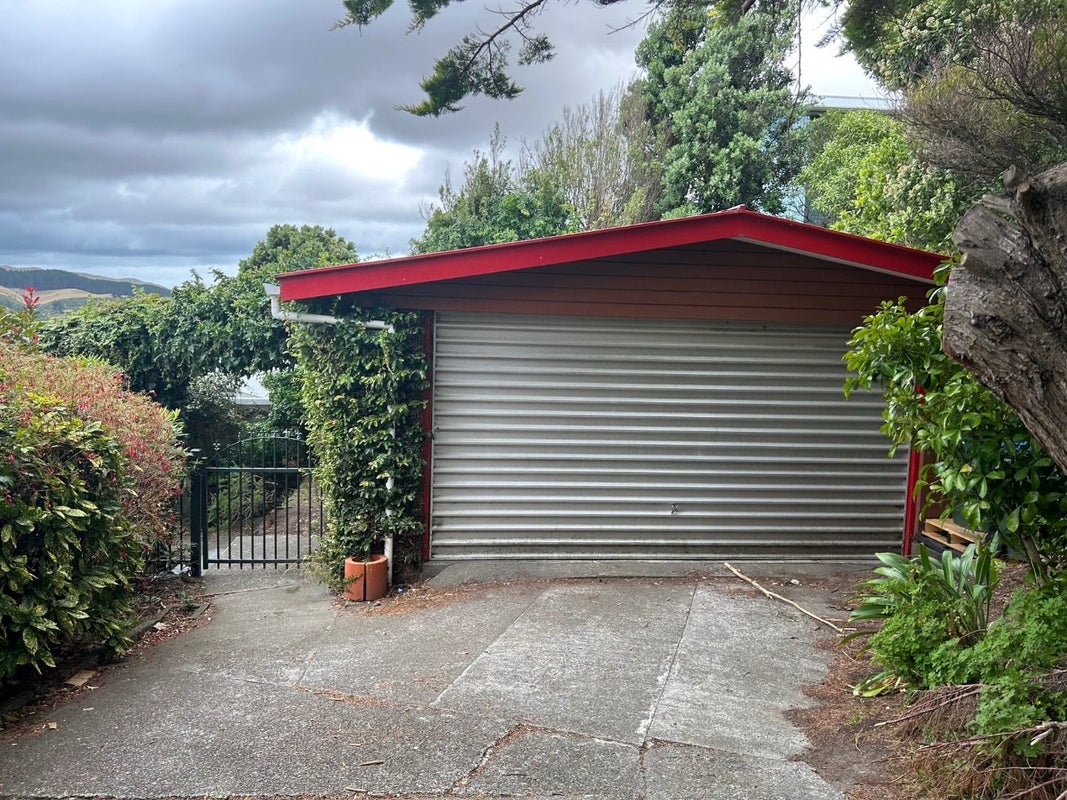 38 Taupo Crescent, Plimmerton, Porirua - Carousel 12