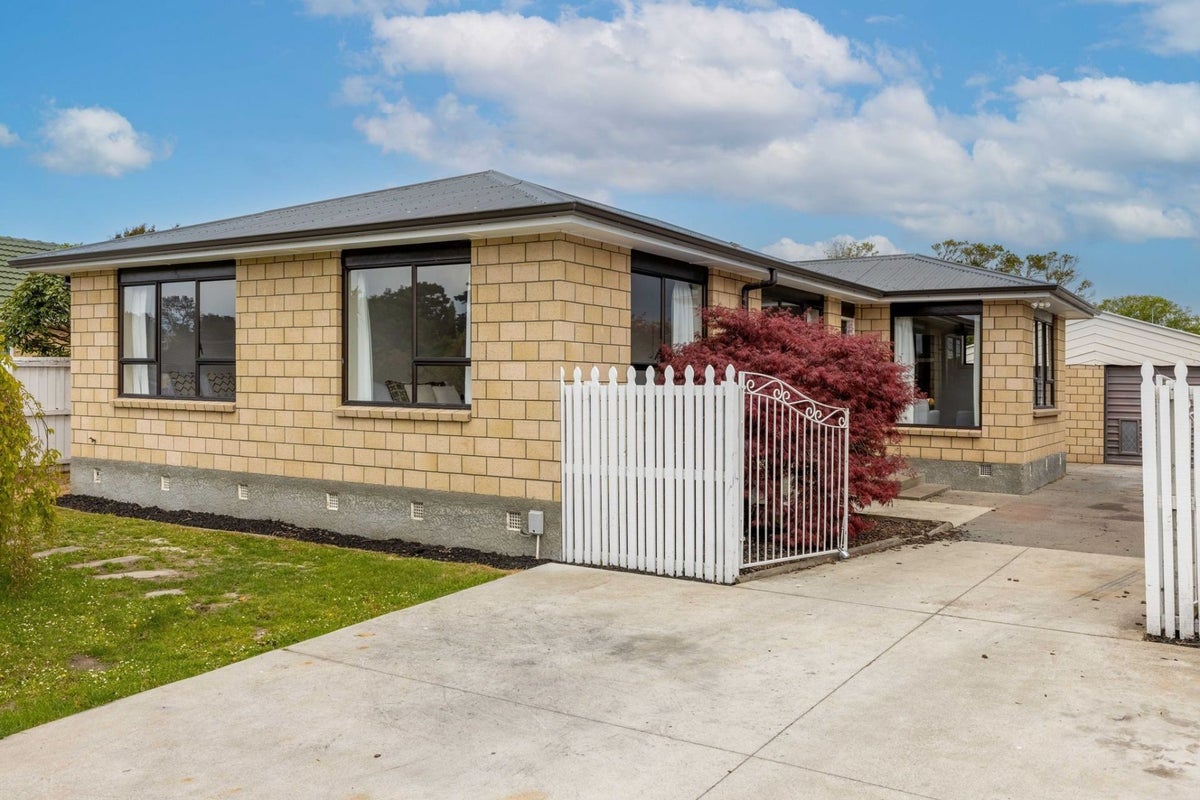 60 Niven Street, Avondale, Christchurch - Carousel 1