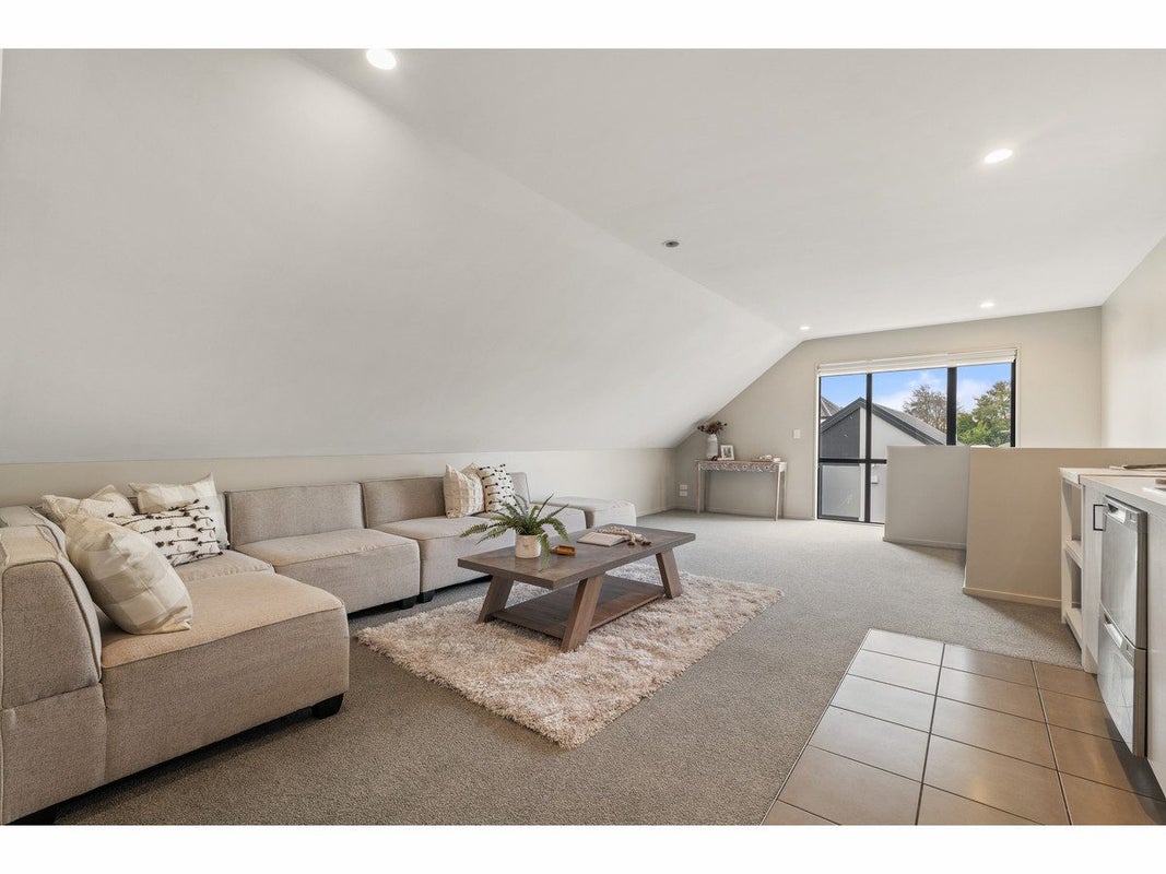 1/75 Thackeray Place, Waltham, Christchurch - Carousel 2