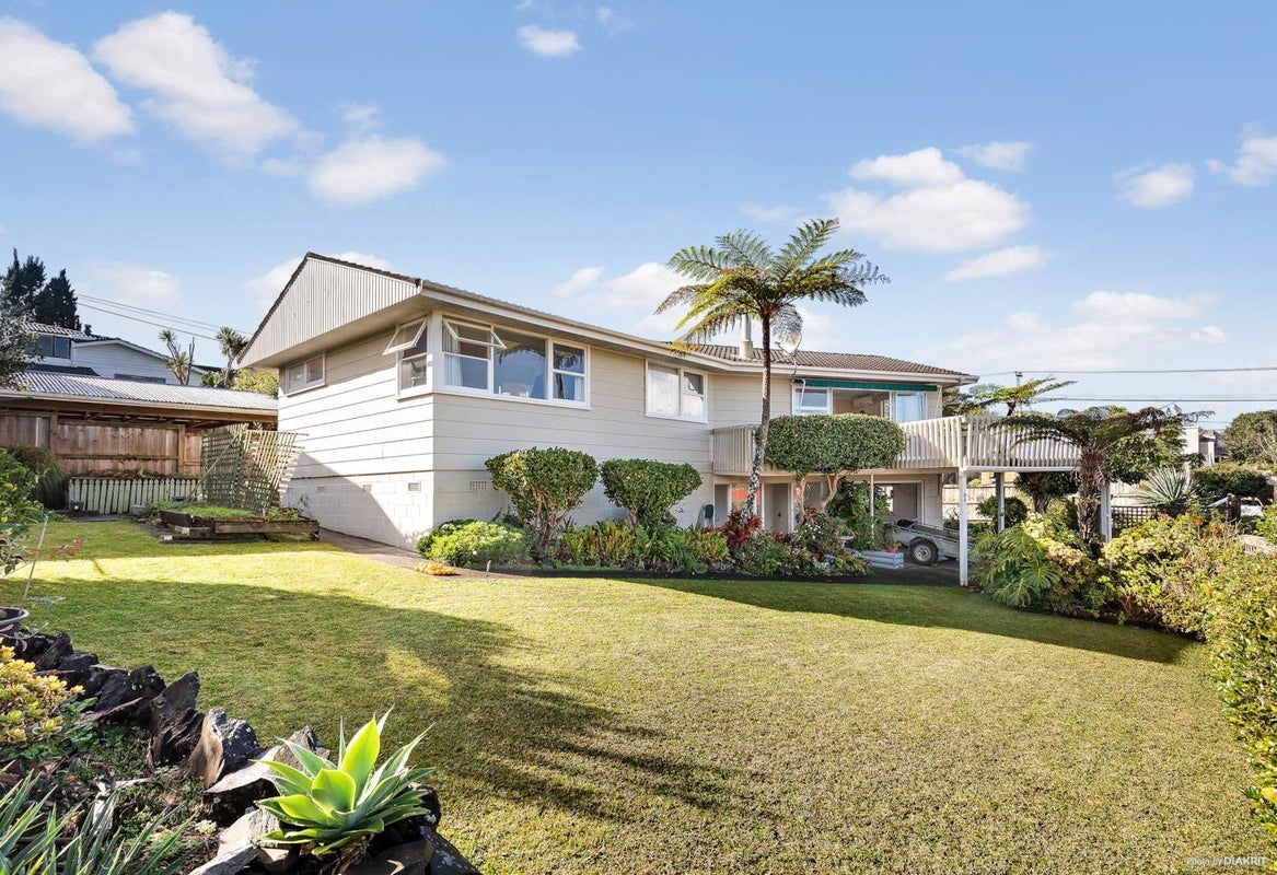 53 Stanley Avenue, Milford, Auckland - Carousel 1