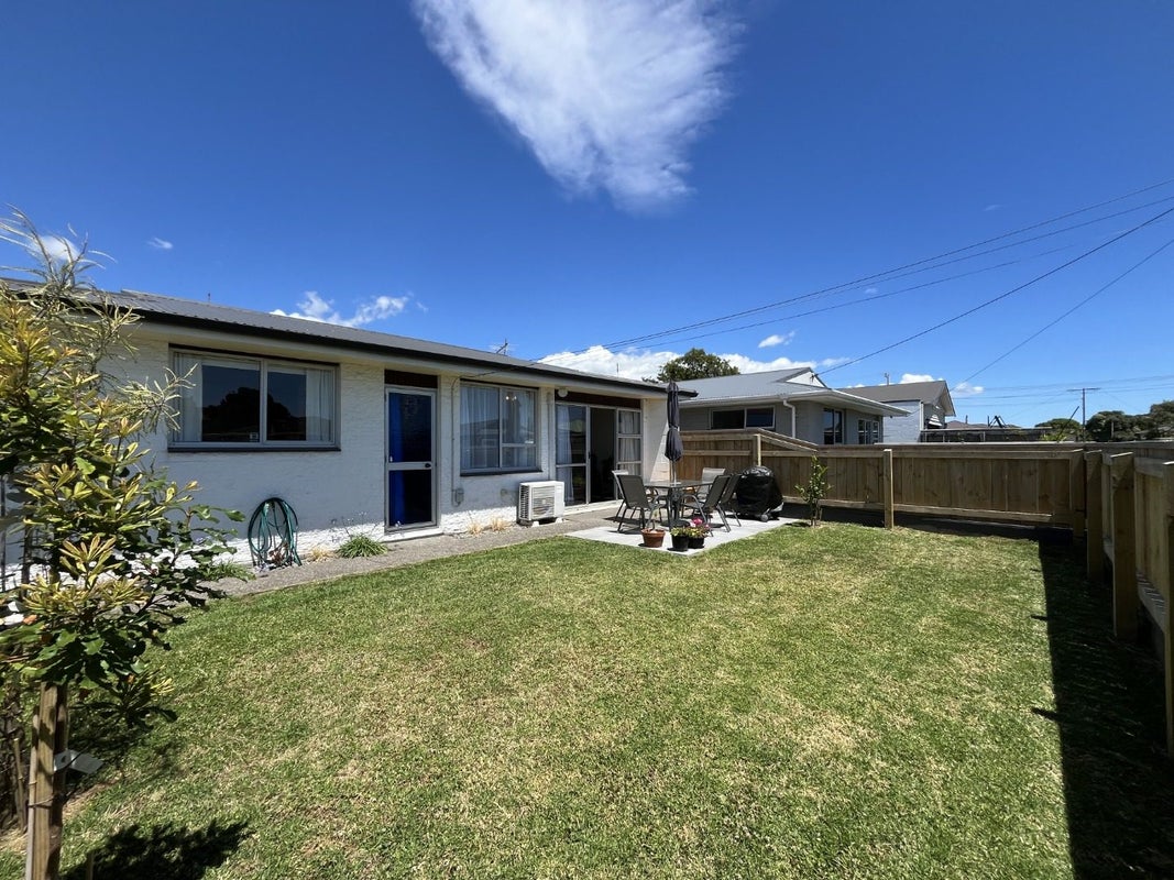 8 Lyn Street, Lynmouth, New Plymouth - Carousel 2