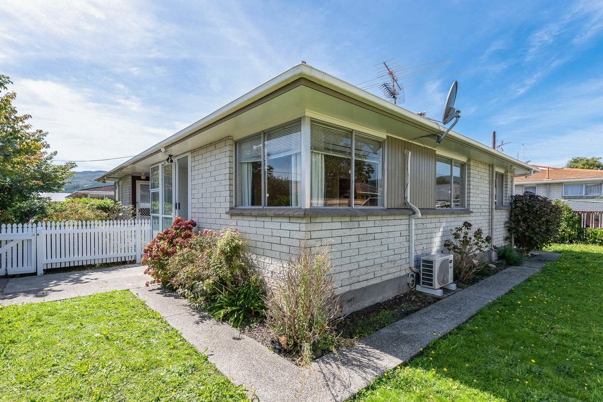4/728 Fergusson Drive, Elderslea, Upper Hutt - Carousel 1