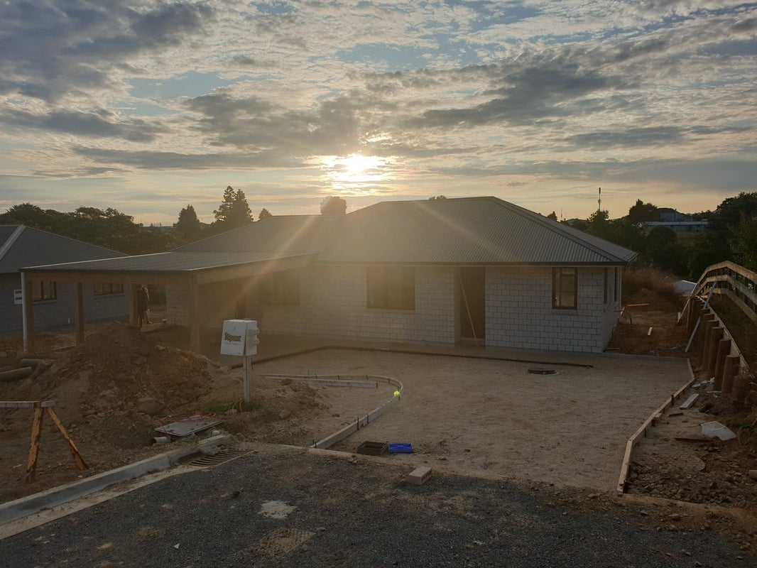 22E Rolleston Street, Kihikihi, Te Awamutu - Carousel 1