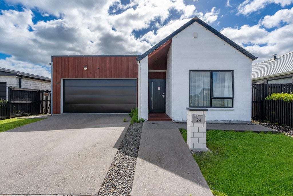 24 Ogilvie Avenue, Chartwell, Hamilton - Carousel 1