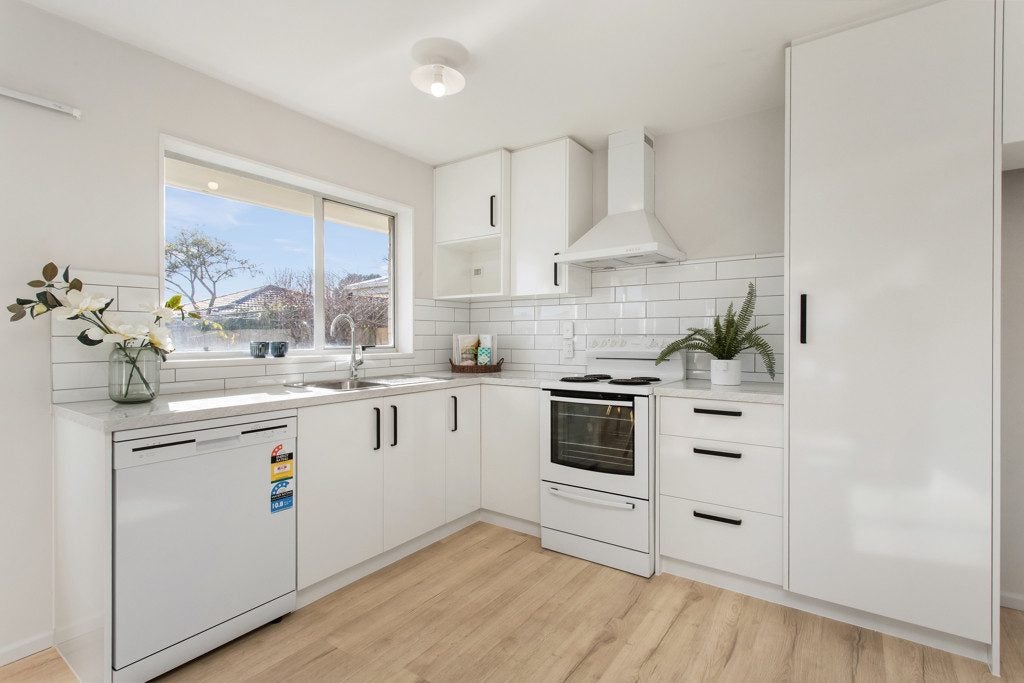 5 Kawau Crescent, Bromley, Christchurch - Carousel 2
