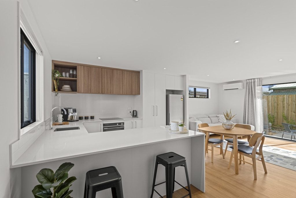 130A Holly Road, St Albans, Christchurch - Carousel 1