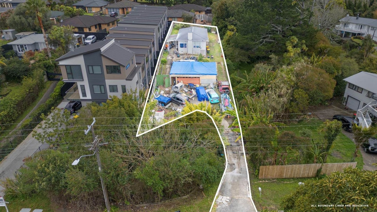 37 Brandon Road, Glen Eden, Auckland - Carousel 1