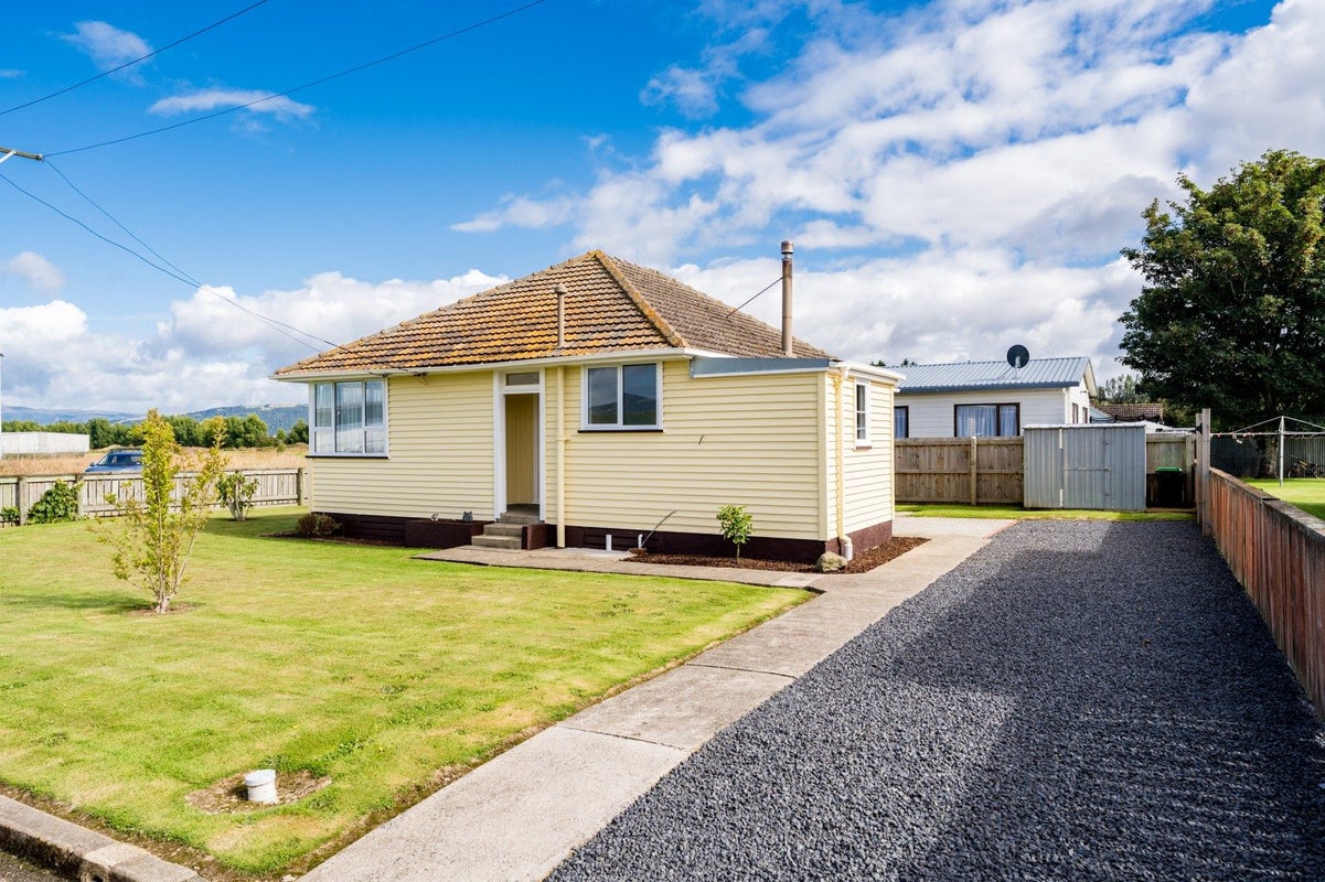 1 Saunders Road, Mosgiel, Mosgiel - Carousel 2