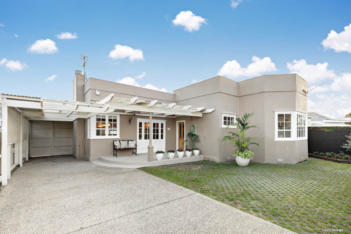 185 Victoria Road, Devonport, Auckland - Carousel 1