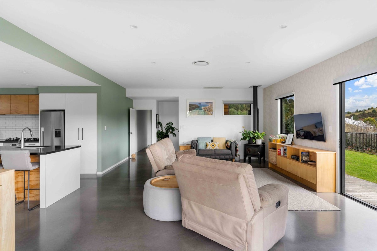 113 Te Tutu Street, Whangamata, Thames-Coromandel, Waikato - Carousel 49
