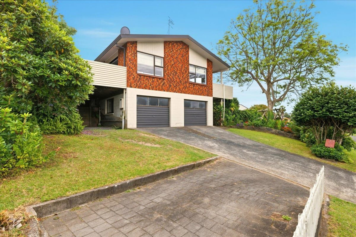 49 Heron Avenue East, Matua, Tauranga - Carousel 1