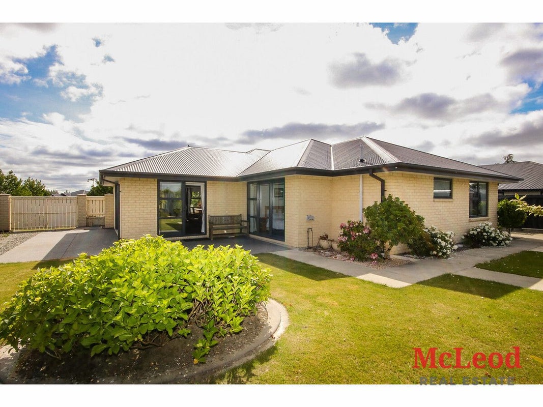40 Braebrook Drive, Netherby, Ashburton - Carousel 2
