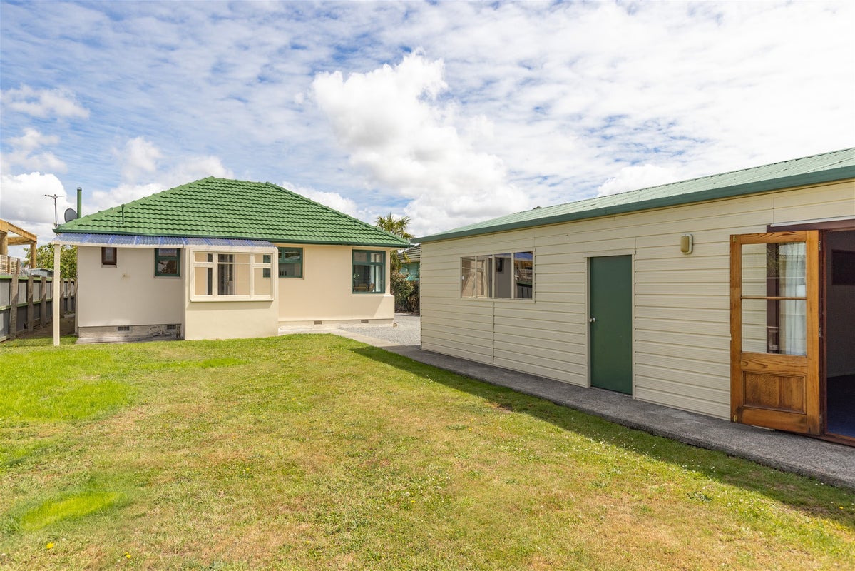12 Tauiwi Crescent, Hei Hei, Christchurch - Carousel 2