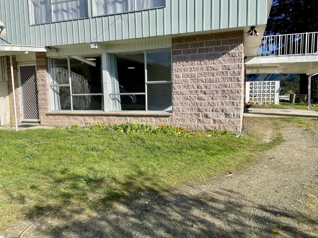 204 Waikawa Road, Waikawa, Picton - Carousel 18