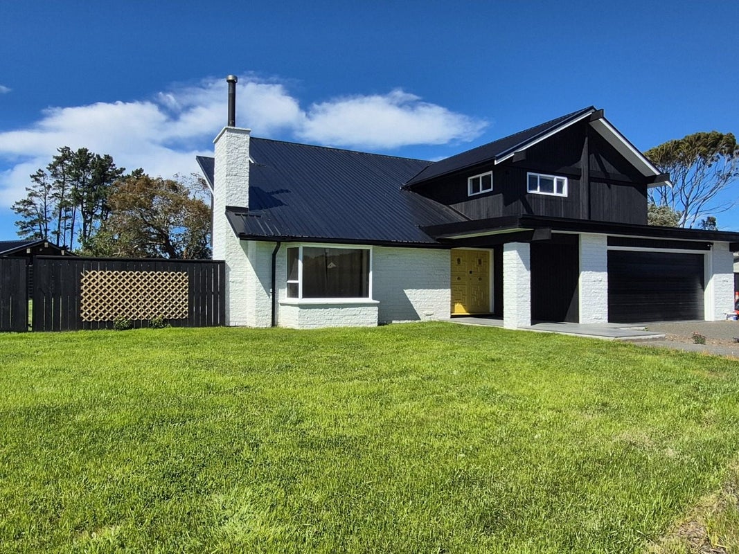 482 Bower Avenue, Parklands, Christchurch - Carousel 1