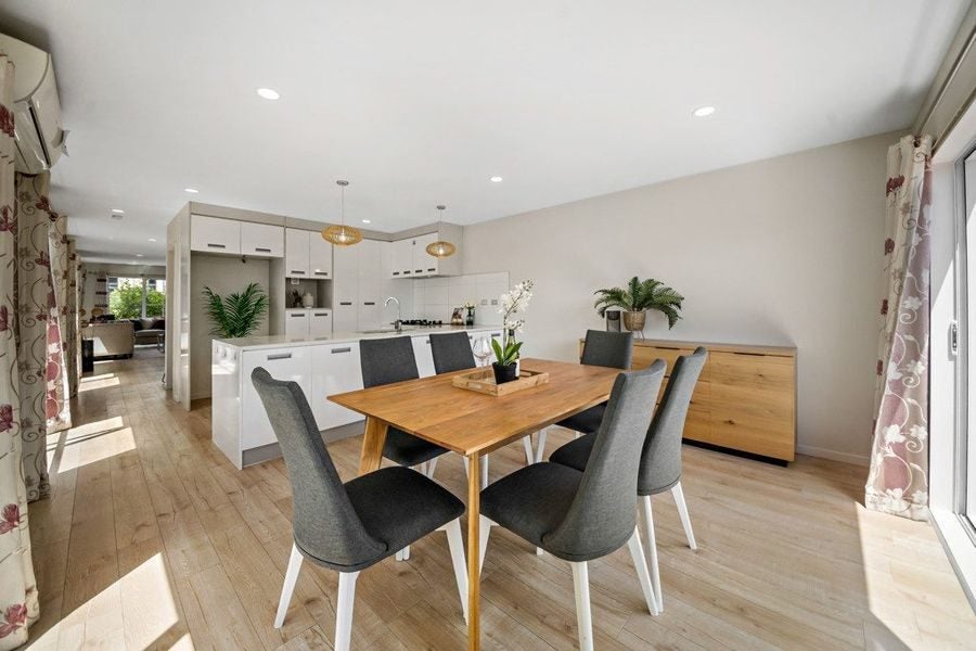 17 Collier Drive, Flat Bush, Auckland - Carousel 1