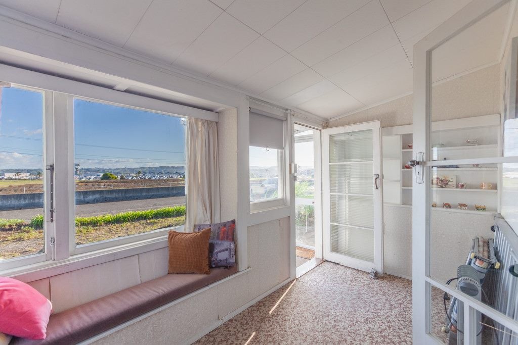 23 Pukeko Place, Westshore, Napier - Carousel 2