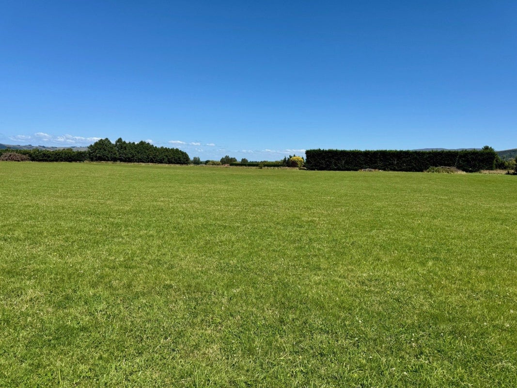 499 Gordon Road, North Taieri, Mosgiel - Carousel 9