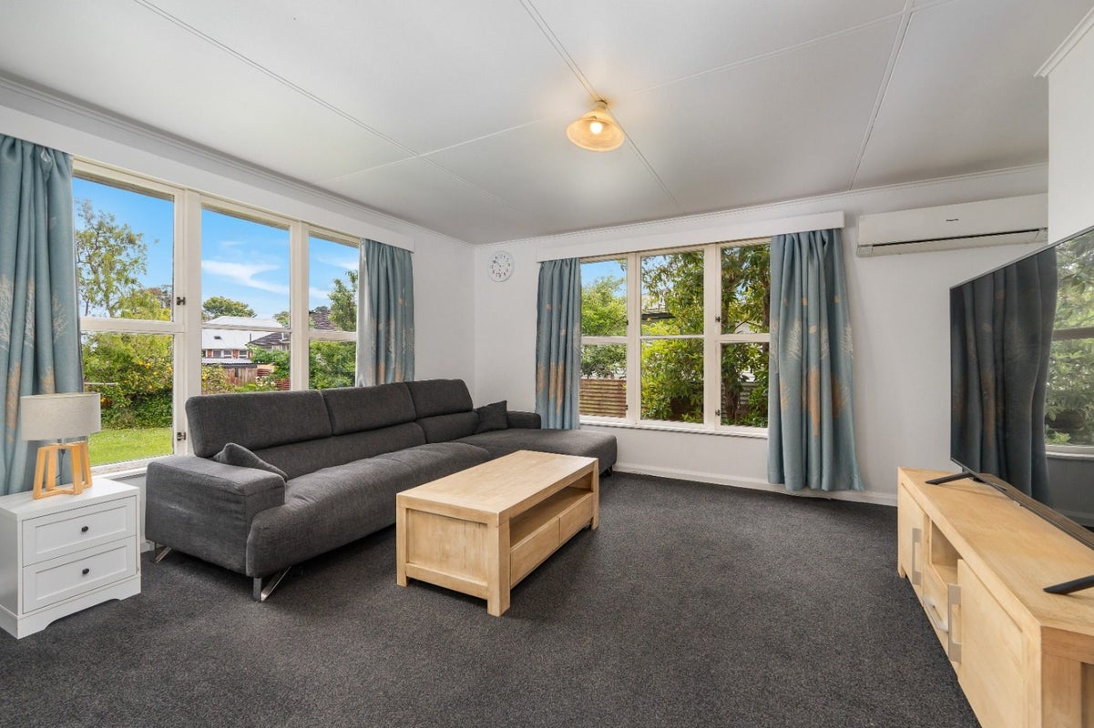 21 Crewe Crescent, Hokowhitu, Palmerston North - Carousel 2