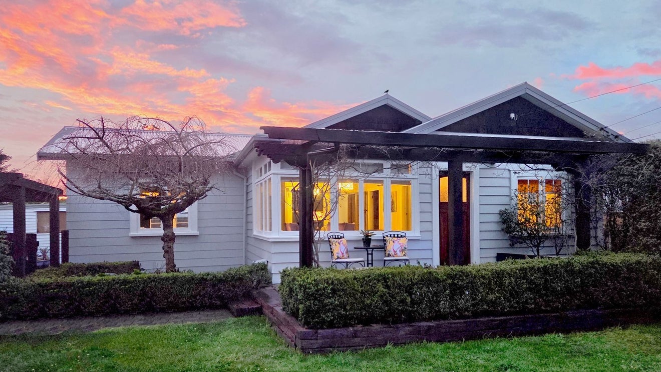 208 Maeroa Road, Maeroa, Hamilton - Carousel 2