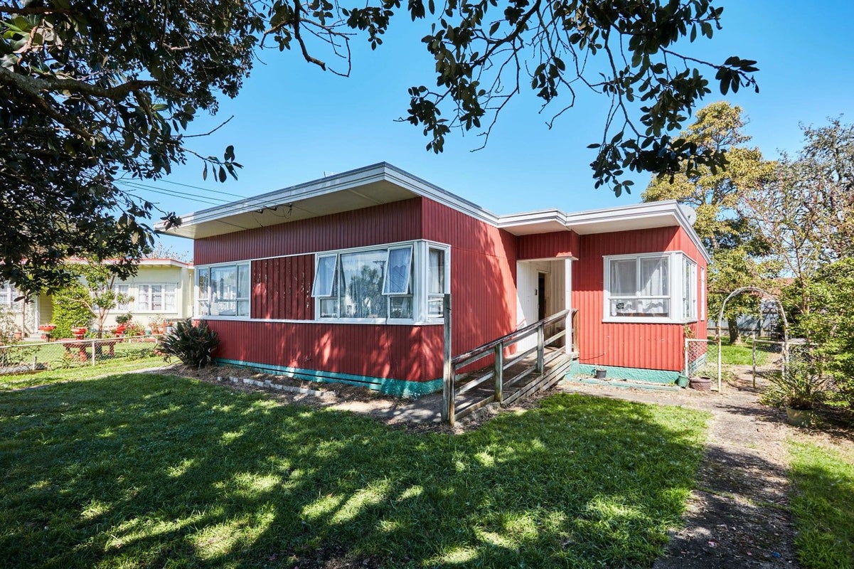 18 Kowhai Street, Te Hapara, Gisborne - Carousel 1