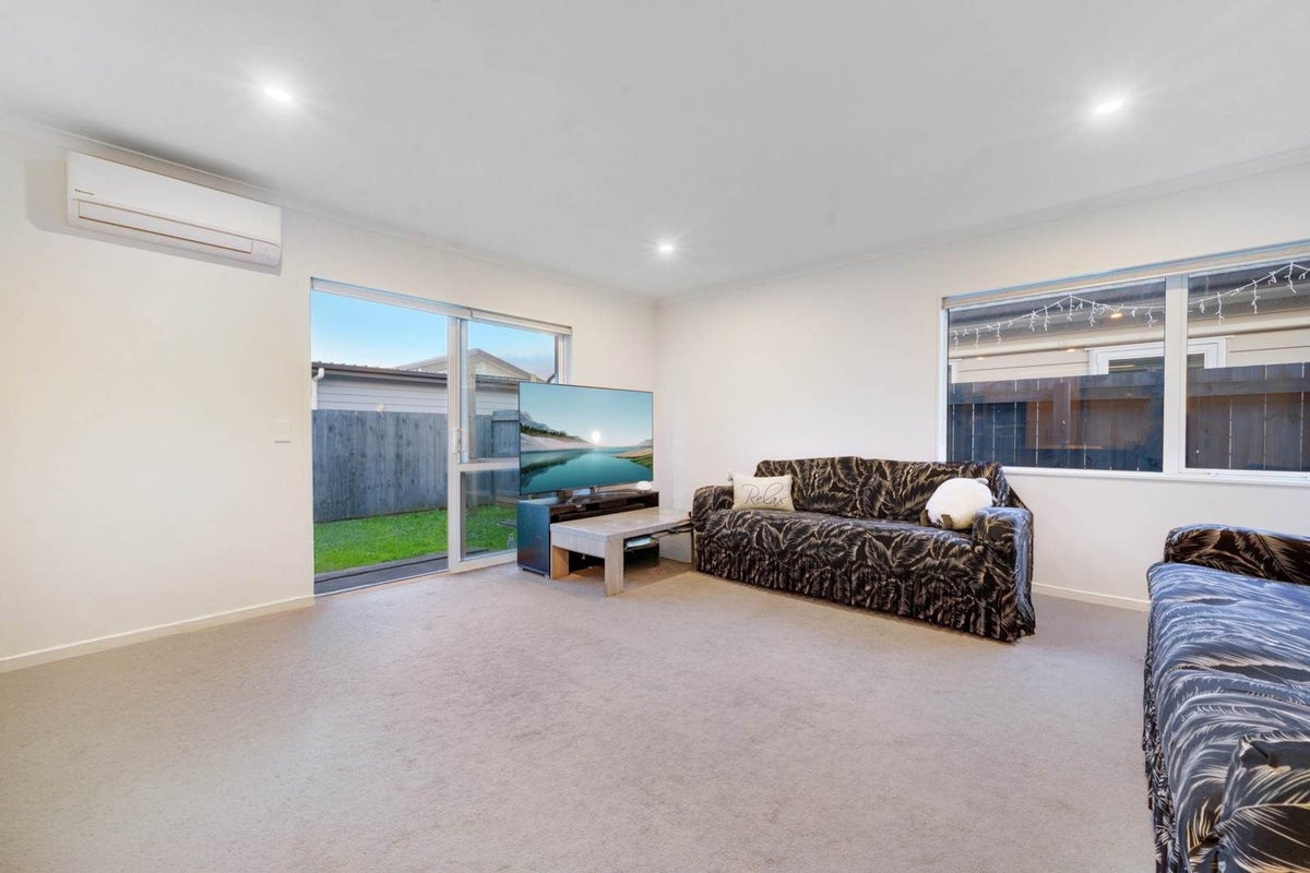 10 Mokopapa Street, Takanini, Papakura, Auckland - Carousel 2